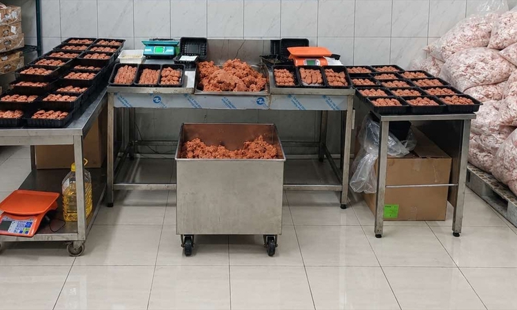 Sıcak Gündem: Ankara'da jandarma, halk sağlığını tehlikeye düşüren 1333 kilogram gıda ele geçirdi - Son Dakika