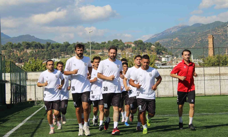 Sıcak Gündem: Aydınspor şampiyonluk hedefiyle ilk antrenmanını yaptı, Kuşadasıspor'u konuk edecek | İşte Tüm A