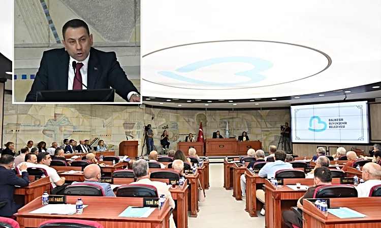 Sıcak Gündem: Balıkesir'de CHP'den kopan isimler Başkan Akın'ı eleştirince AK Parti'nin diline gerileme kaydet