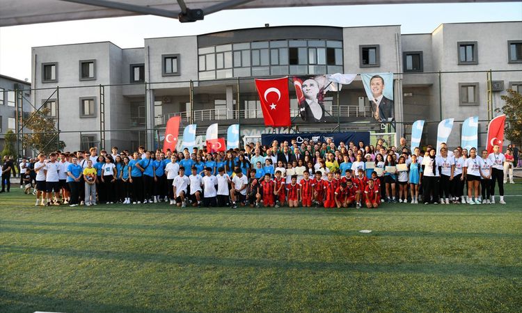 Sıcak Gündem: Balıkesir'de Yaz Spor Okulları Sona Erdi