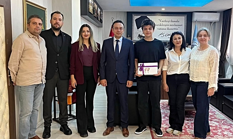 Sıcak Gündem: Bandırmalı öğrenci Mimar Sinan Güzel Sanatlar Üniversitesi’ni birincilikle kazandı - Son Dakika
