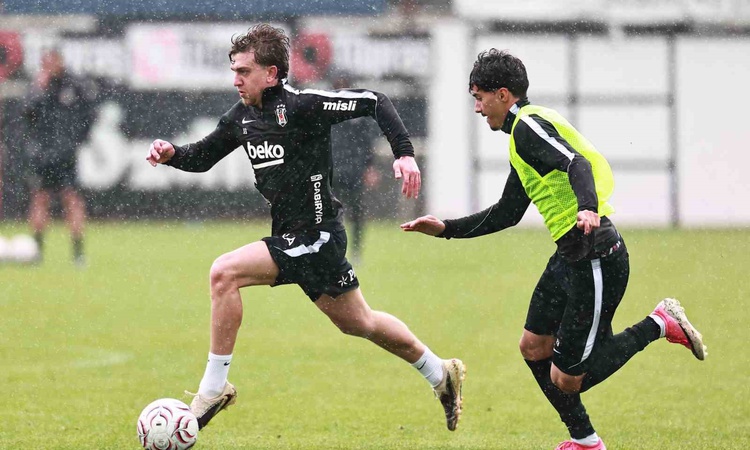 Sıcak Gündem: Beşiktaş, Kocaelispor maçı hazırlığında antrenmanı U19 maçıyla tamamladı