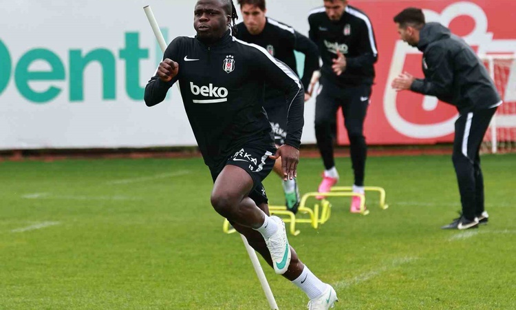 Sıcak Gündem: Beşiktaş, Trabzonspor deplasmanı hazırlıklarını tamamlayıp bugün Trabzon'a gidiyor ve Merak Edil