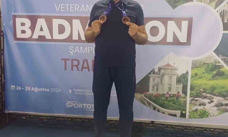 Sıcak Gündem: Beypazarılı Veteran Badmintoncu Ali Dönmez'den Çifte Türkiye Üçüncülüğü: Gelişmeler Takip Ediliy