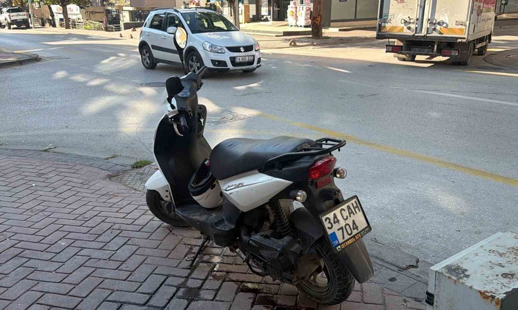Sıcak Gündem: Bolu'da otomobil ile motosiklet çarpıştı, motosikletteki 1 yolcu yaralandı - Son Dakika Bilgiler