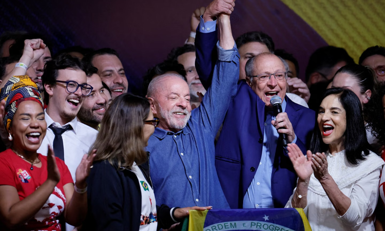 Sıcak Gündem: Brezilya'da ikinci turu Lula kazandı, rakibi Flavio Bolsonaro sonucu tanımadı ve Merak Edilenler