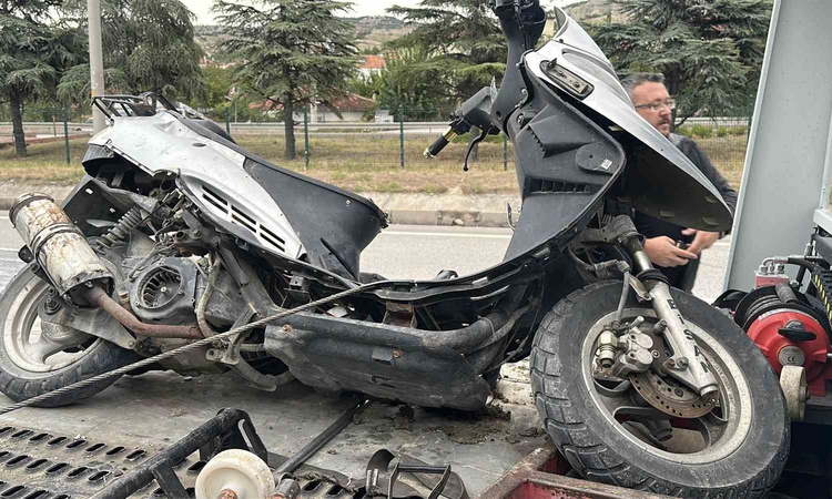 Sıcak Gündem: Burdur'da polis, şase ve motor numarası kazınmış plakasız motosikleti durdurdu: Gelişmeler Takip