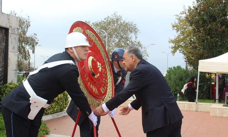 Sıcak Gündem: Bursa ve Eskişehir dahil 7 ilde Cumhuriyet'in 103. yılı çelenk törenleriyle kutlandı | İşte Tüm