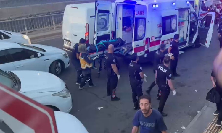 Sıcak Gündem: Diyarbakır Yenişehir'de silahlı alacak kavgasında 3 kişi yaşamını yitirdi ve Merak Edilenler