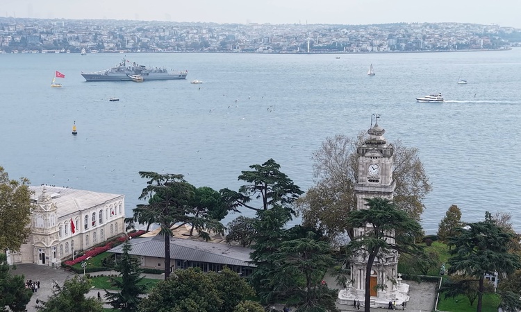 Sıcak Gündem: Dolmabahçe'de TCG Kemalreis fırkateyni ziyarete açıldı, havadan görüntülendi | İşte Tüm Ayrıntıl