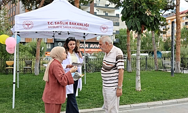 Sıcak Gündem: Dünya İntiharı Önleme Günü'nde Bayburt'ta İl Sağlık Müdürlüğü farkındalık standı açtı - Son Daki