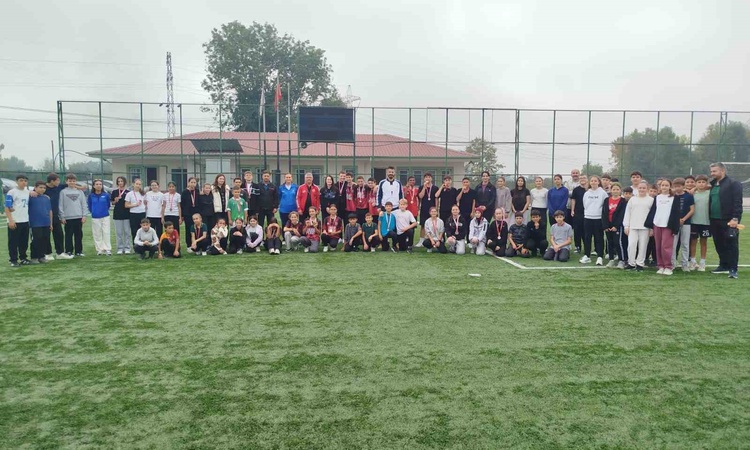 Sıcak Gündem: Düzce Çilimli'de Amatör Spor Haftası kapsamında atletizm turnuvası düzenlendi - Son Dakika Bilgi