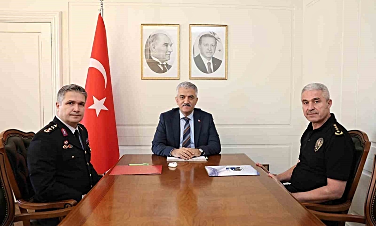 Sıcak Gündem: Düzce'de son bir haftada 13 bin 140 kişi sorgulandı, 46 kişi yakalandı ve Merak Edilenler