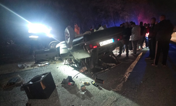 Sıcak Gündem: Düzce Yığılca'da devrilen otomobilde sıkışan 2 yaralı hastaneye kaldırıldı ve Merak Edilenler