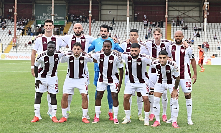 Sıcak Gündem: Eminevim Ümraniyespor, deplasmanda Bandırmaspor'u 90. dakikada 1-0 mağlup etti: Gelişmeler Takip