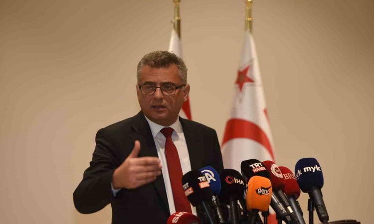 Sıcak Gündem: Erhürman: Çocukların Futbol Oynamasını Engellemek İnsanlık Hezimeti - Son Dakika Bilgileri