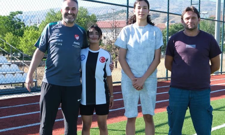 Sıcak Gündem: Erzincanlı 2 sporcu U-17 Kız Milli Takımı Kampına davet edildi | İşte Tüm Ayrıntılar