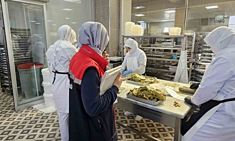 Sıcak Gündem: Erzurum’da gıda denetimleri hız kesmiyor: 1 haftada 410 işletme kontrol edildi ve Merak Edilenle
