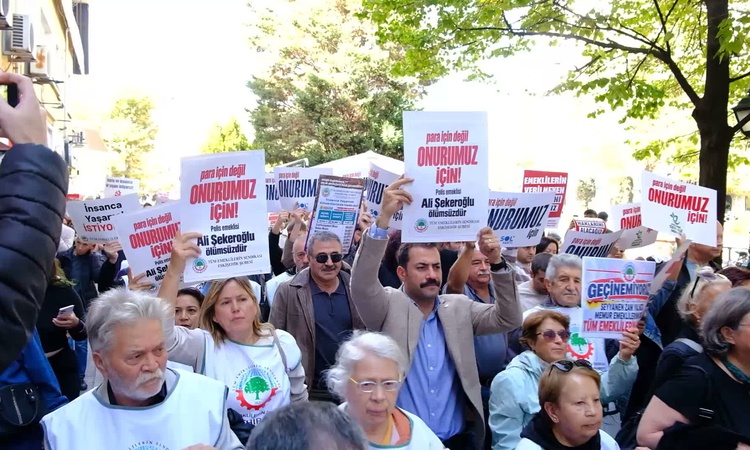 Sıcak Gündem: Eskişehir'de emekliler, AYM önünde yaşamını yitiren emekli polis için yürüdü - Son Dakika Bilgil
