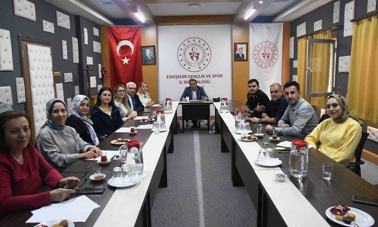Sıcak Gündem: Eskişehir'de kasım ayı yurt menüleri öğrencilerin görüşleriyle belirlendi: Gelişmeler Takip Edil