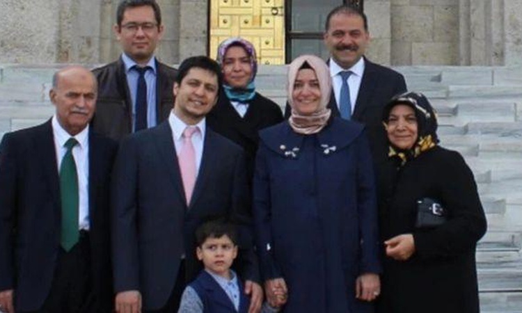 Sıcak Gündem: Fatma Betül Sayan Kaya'nın babası Ramazan Sayan kimdir? Fatma Betül Sayan Kaya'nın kardeşleri ki