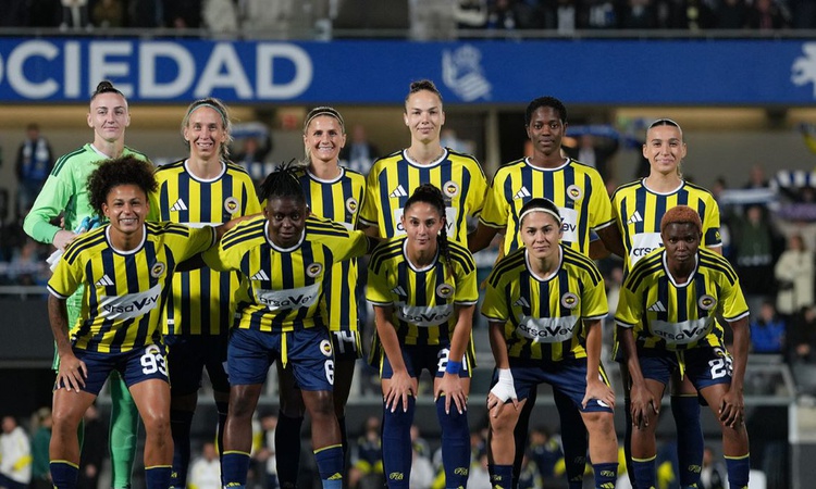 Sıcak Gündem: Fenerbahçe arsaVev Kadın Futbol Takımı, Real Sociedad'a deplasmanda 2-0 yenildi - Son Dakika Bil