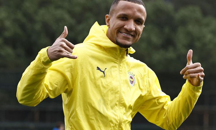Sıcak Gündem: Fenerbahçe'de ayrılık: Becao, Rusya'ya gitti: Gelişmeler Takip Ediliyor