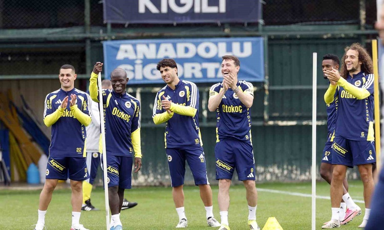 Sıcak Gündem: Fenerbahçe, Çaykur Rizespor maçı hazırlığını milli futbolculardan yoksun sürdürdü