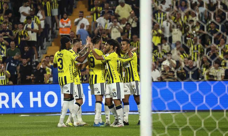 Sıcak Gündem: Fenerbahçe'den Konyaspor'a 4-2'lik Seri: Gelişmeler Takip Ediliyor
