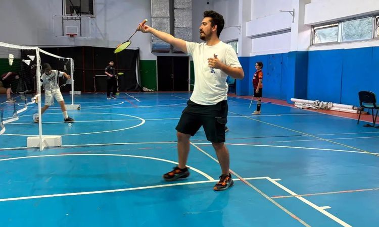 Sıcak Gündem: GSB Yaz Kulübü'nde Badminton Eğitimi Tamamlandı