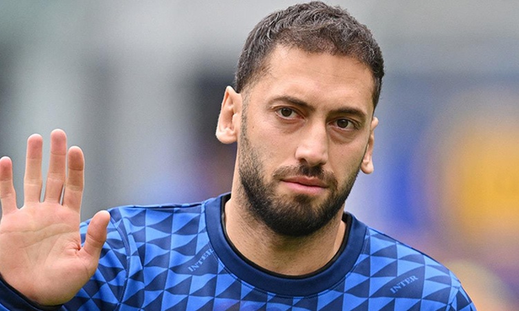 Sıcak Gündem: Hakan Çalhanoğlu'na sürpriz talip! Juventus transfer için harekete geçti - Son Dakika Bilgileri