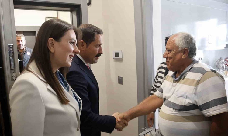 Sıcak Gündem: Hatay Antakya'da konutlar teslim edildi, Cumhuriyet Mahallesi'nde yaşam resmen start aldı