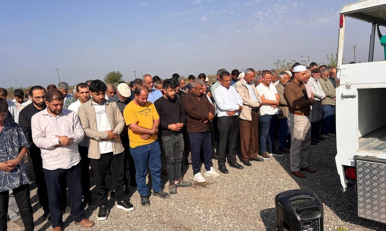 Sıcak Gündem: Hatay Reyhanlı'da otomobilin çarptığı anne ve 4 yaşındaki kızı yaşamını yitirdi ve Merak Edilenl