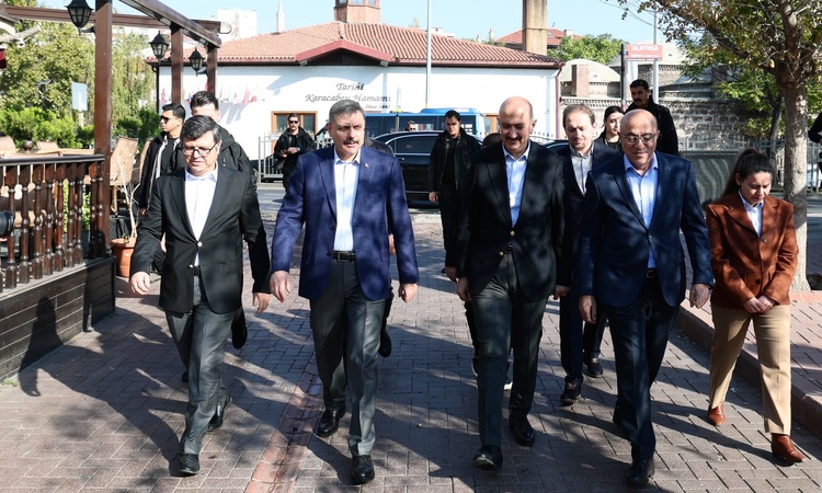 Sıcak Gündem: İçişleri Bakanı Çiftçi, Siyasalılar Vakfı'nın Ankara Hamamönü buluşmasına katıldı ve Merak Edile