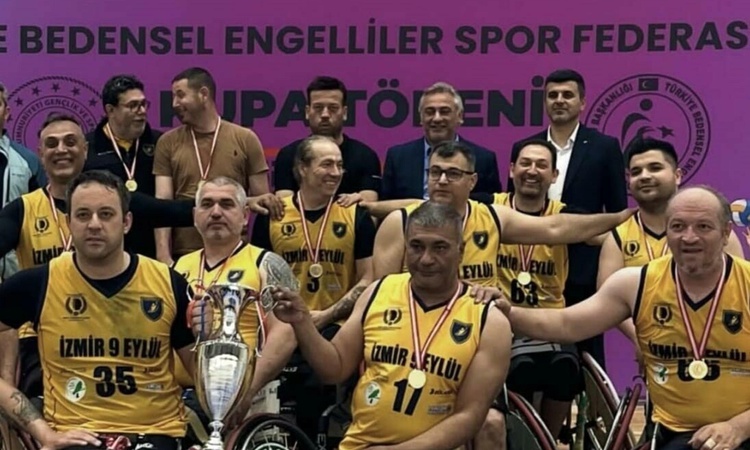 Sıcak Gündem: İzmir 9 Eylül tekerlekli basketbol takımı 1. Lig'de Süper Lig'i hedefliyor