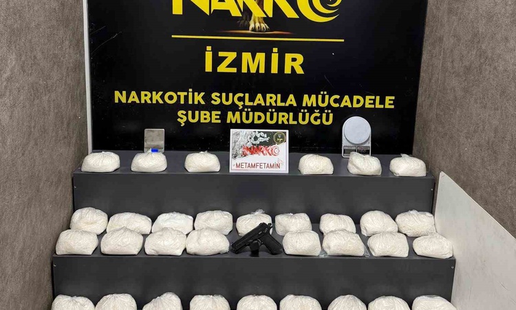 Sıcak Gündem: İzmir Karabağlar'da 32 kilo 450 gram metamfetamin ele geçirildi, şüpheli hakkında tutuklama kara