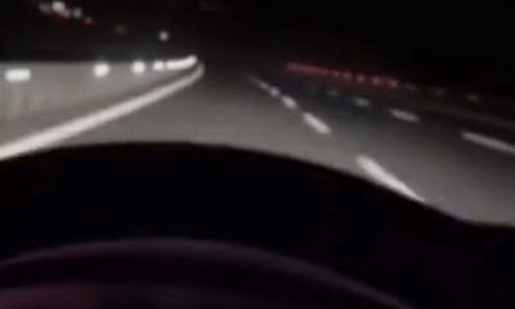 Sıcak Gündem: İzmir'de otoyolda 314 km hız yapan sürücüye 25 bin TL ceza kesildi | İşte Tüm Ayrıntılar