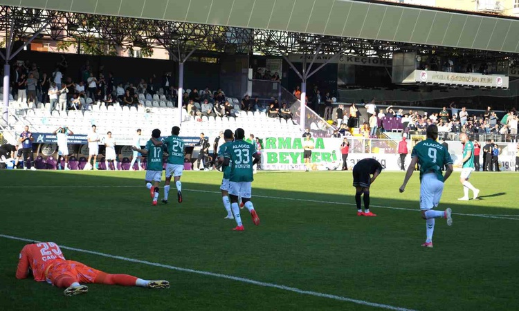 Sıcak Gündem: Iğdır FK, Batman Petrolspor'u 2-1 yendi; Mücahit Albayrak kırmızı kart gördü ve Merak Edilenler
