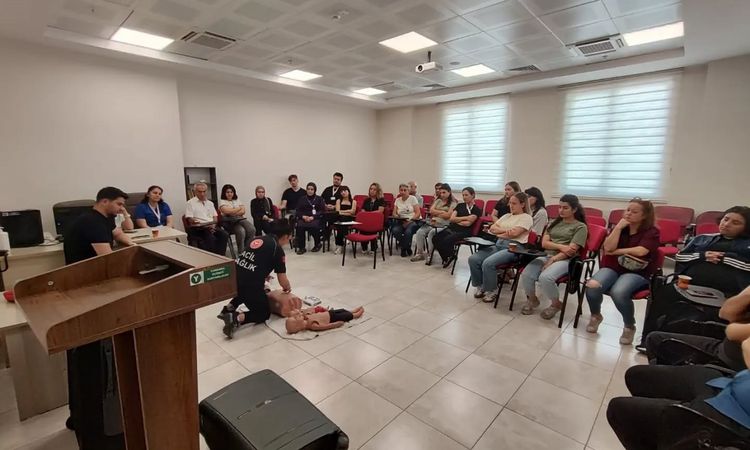 Sıcak Gündem: Karacasu Devlet Hastanesi’nde CPR eğitimi verildi | İşte Tüm Ayrıntılar