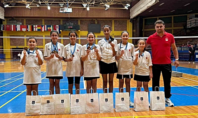 Sıcak Gündem: Kayserili sporcular Zagreb'de şampiyon oldu, Zümra Çetintaş en iyi sporcu seçildi