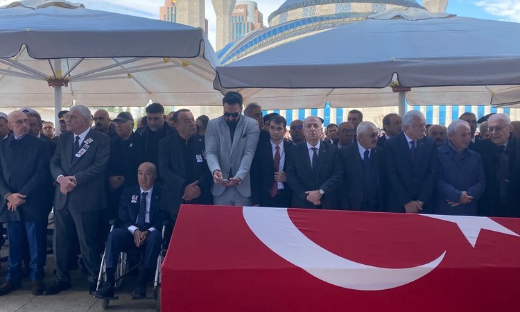 Sıcak Gündem: Kazada şehit olan polis memuru, son yolculuğuna uğurlandı - Son Dakika Bilgileri