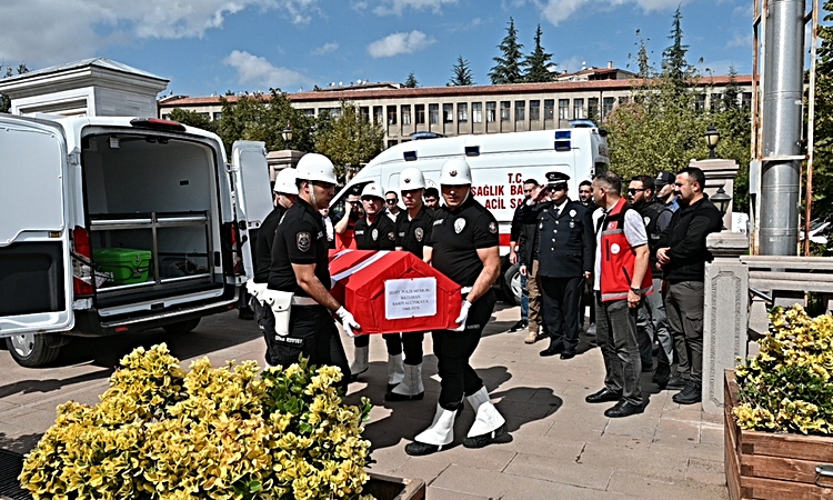 Sıcak Gündem: Kazada şehit olan polis memurunun cenazesi Giresun'a gönderildi - Son Dakika Bilgileri