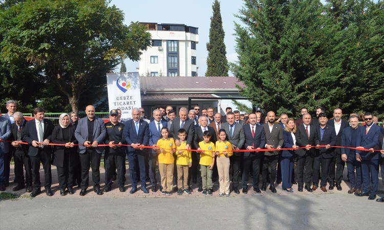 Sıcak Gündem: Kocaeli Çayırova'da GTO'nun e-Sınav merkezi törenle hizmete açıldı - Son Dakika Bilgileri