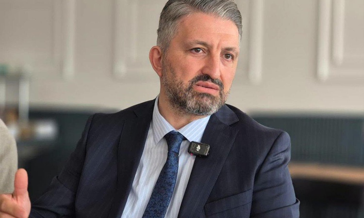 Sıcak Gündem: Mahkeme kararının ardından TAG gerilimi büyüyor! Taksiciler Odası Başkanı müşteri gibi bindiği a