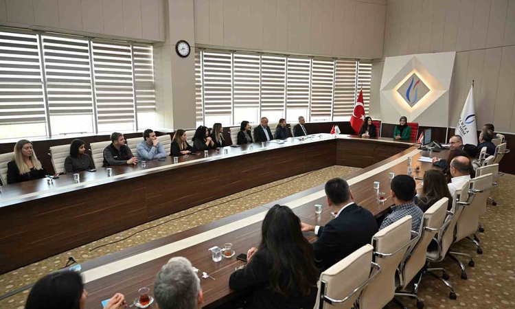Sıcak Gündem: MCBÜ ile MOSB'nin 250 bin avroluk AB hibeli projesinde sanayiyle protokol imzalandı - Son Dakika