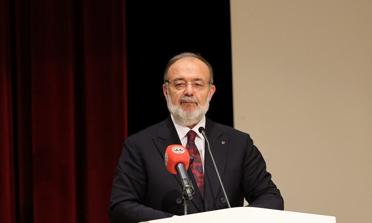 Sıcak Gündem: Mehmet Görmez, ERÜ İlahiyat Fakültesi konferansında öğrencilerle buluştu - Son Dakika Bilgileri