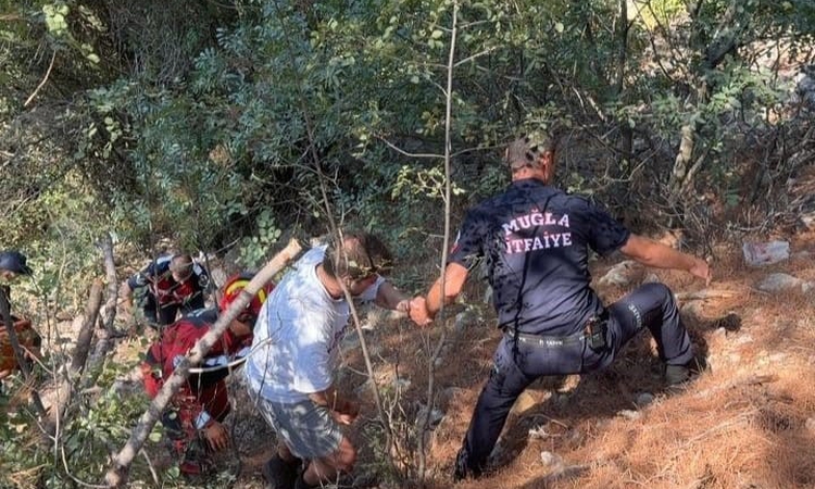 Sıcak Gündem: Menteşe’de otomobil uçuruma yuvarlandı: 1 yaralı - Son Dakika Bilgileri