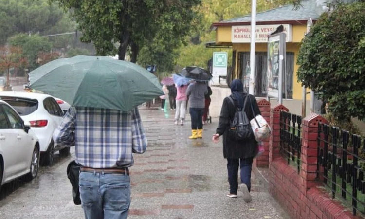 Sıcak Gündem: Meteoroloji Aydın'da bu geceden itibaren kuvvetli yağışa karşı uyardı ve Merak Edilenler