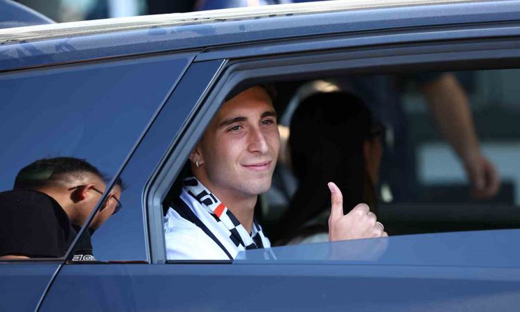 Sıcak Gündem: Miretti İstanbul'da: Beşiktaş transferinde imza an meselesi - Son Dakika Bilgileri