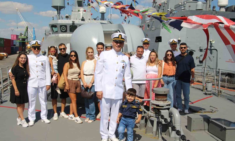 Sıcak Gündem: MSB, TCG Karataş personelinin Gazimağusa'da ailelerini ağırladığını kamuoyuna ilan etti - Son Da